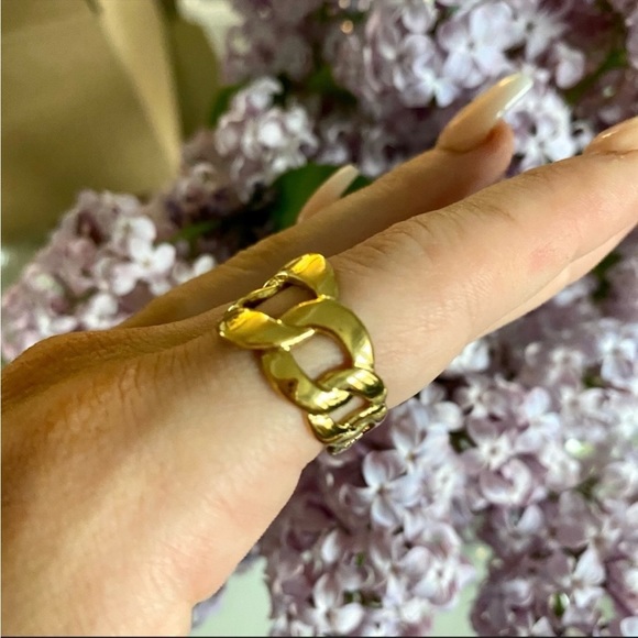 Chain Link Gold Ring Cocktail Style Ajustable - Picture 2 of 4
